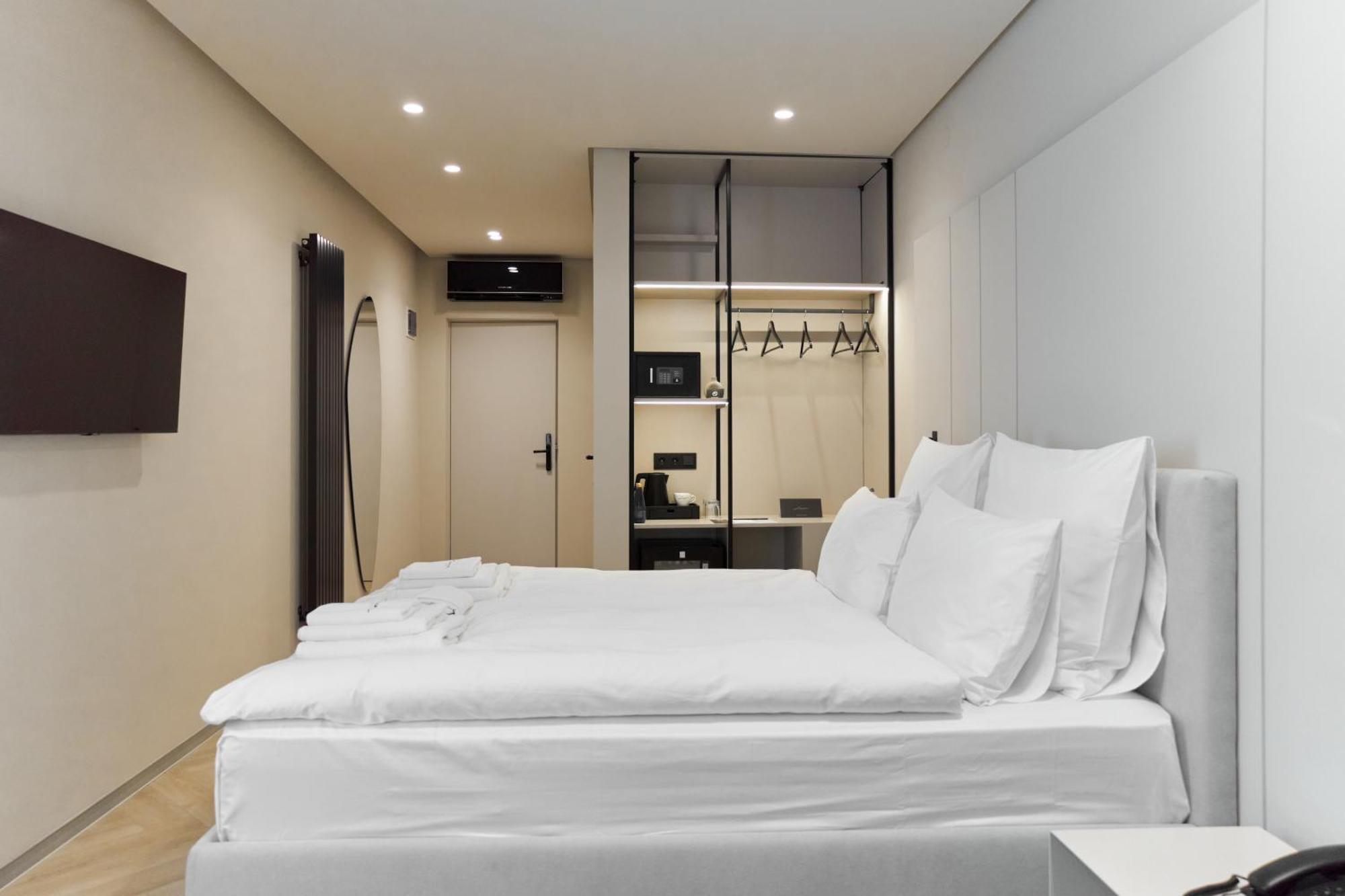Hotel Laudon Úzhgorod Habitación foto