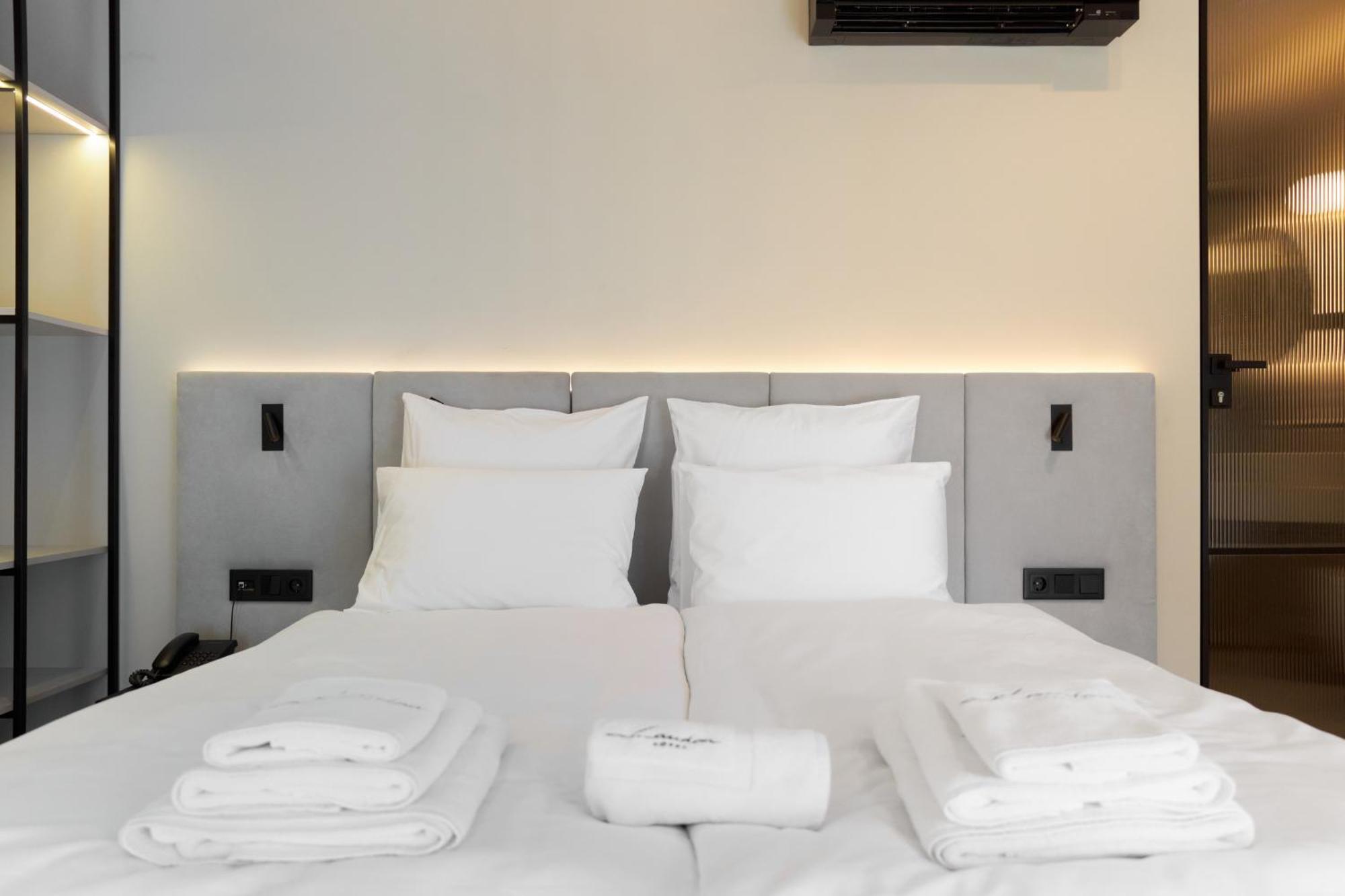 Hotel Laudon Úzhgorod Habitación foto
