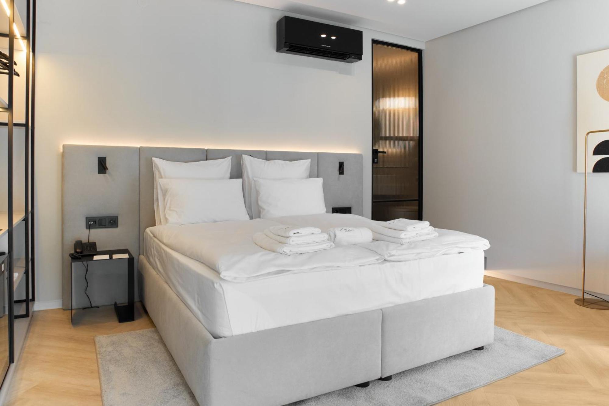 Hotel Laudon Úzhgorod Habitación foto