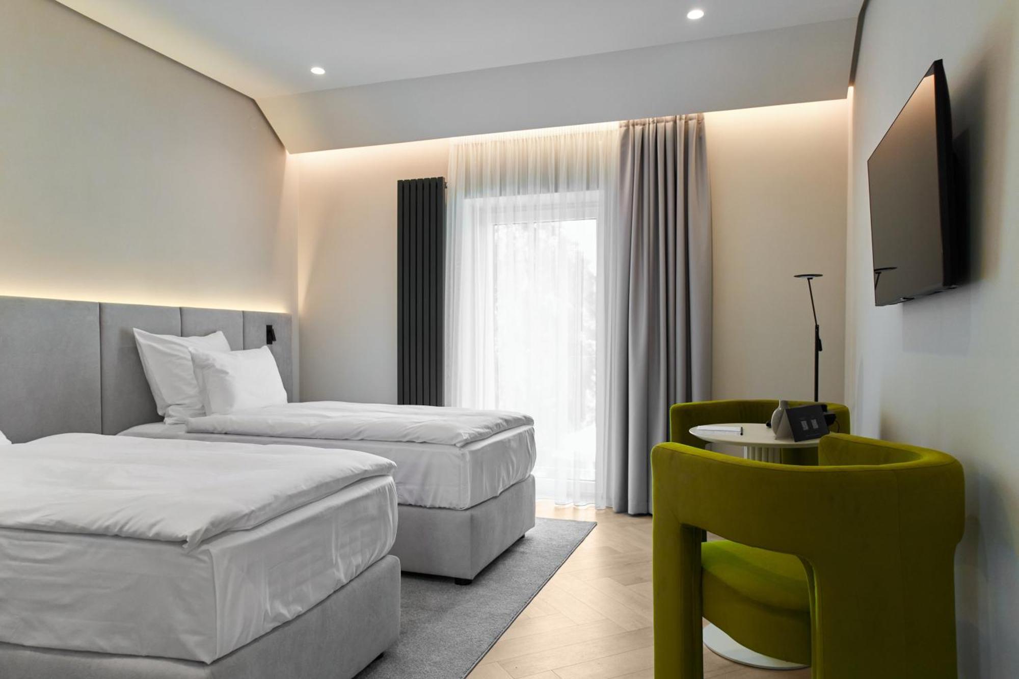 Hotel Laudon Úzhgorod Habitación foto